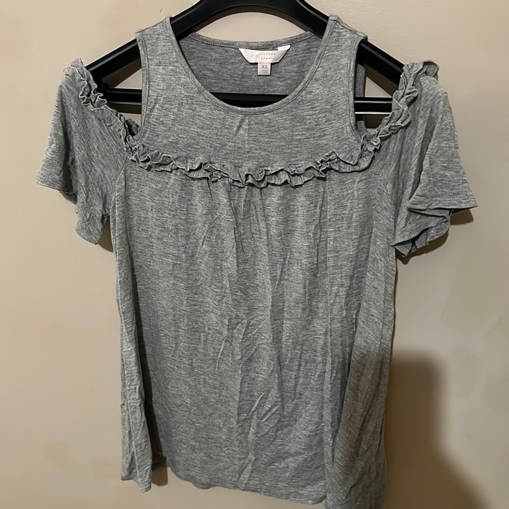 Grey top